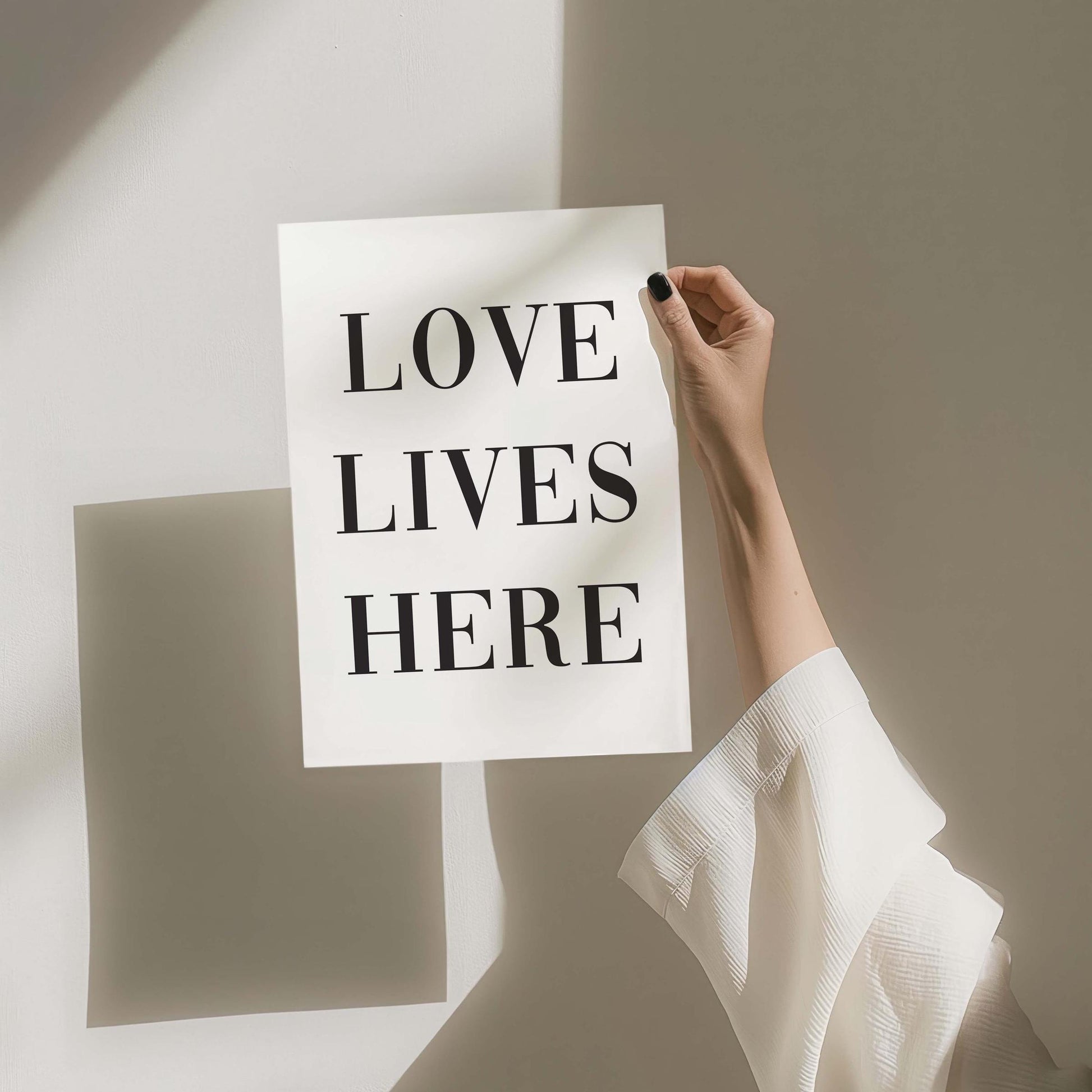 love lives here wall print